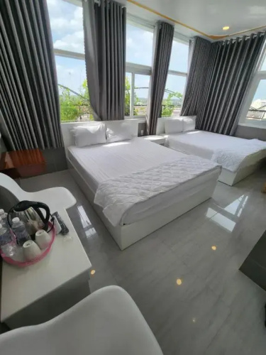 Van Nhi Hotel