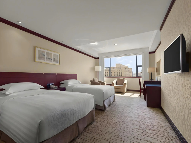 Poly Plaza Hotel