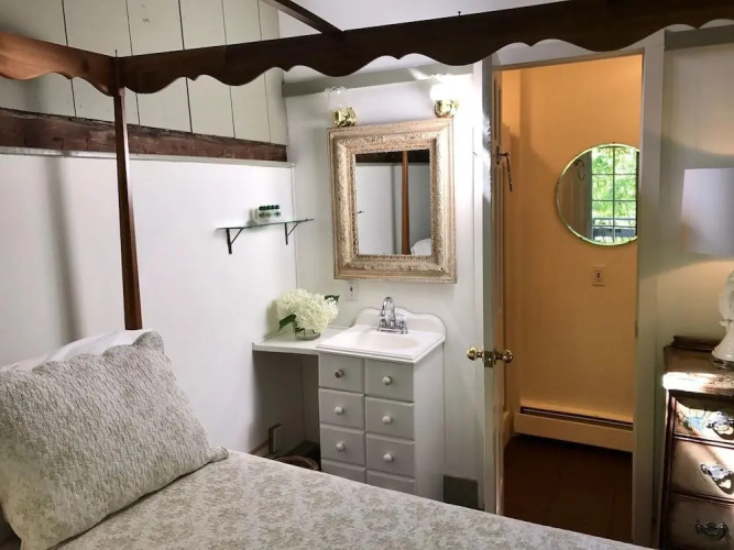 CS Coach House
