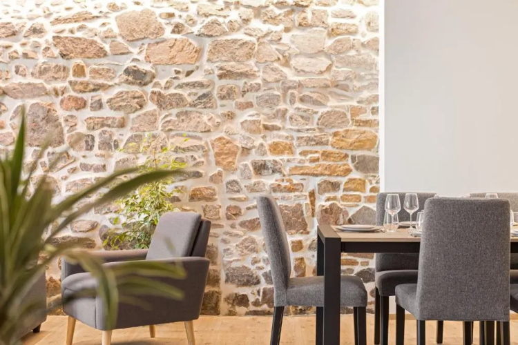 Design Et Charme, 100m2 Face a la Saone