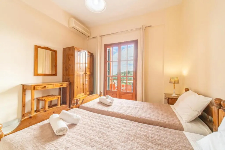 Arianna apartment 11