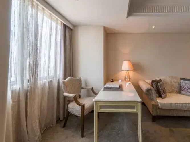 Jingge Hotel