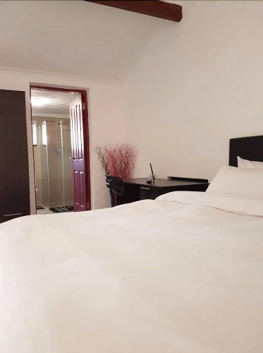 Ebiokeng Self Catering Apartments