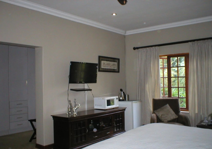 Shangani Lodge