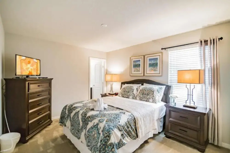 5131 Compass Bay