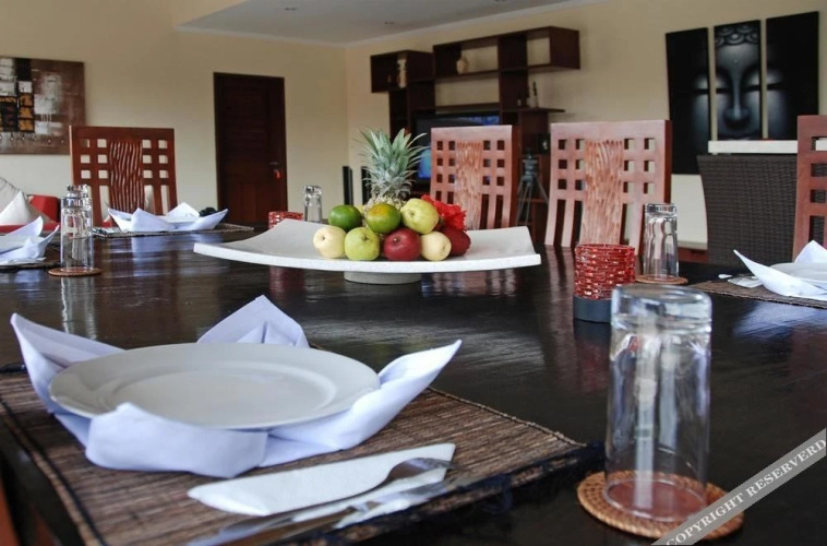 Villa JaclanOver view