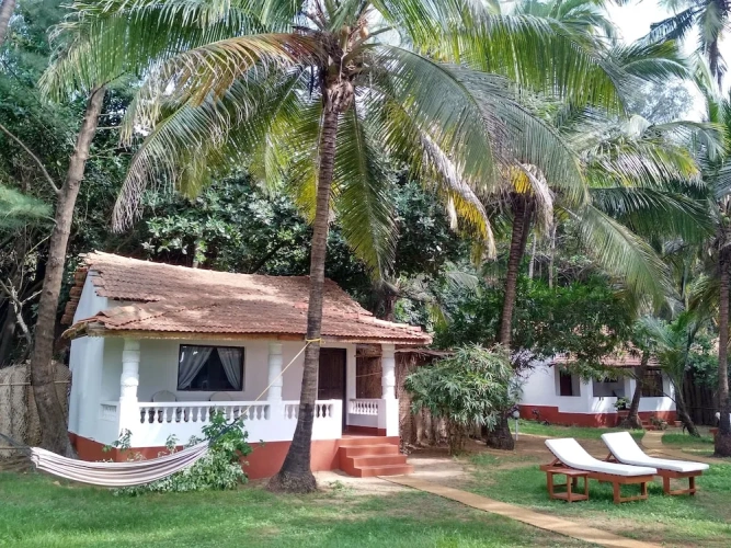 Deluxe Double Cottage with view