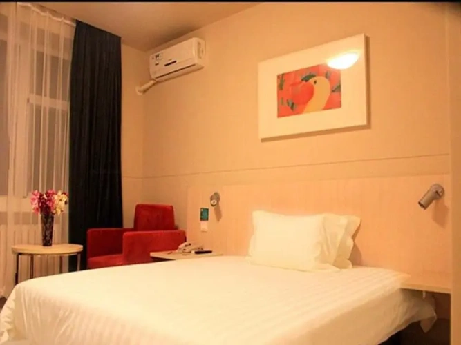Standard Twin room with view