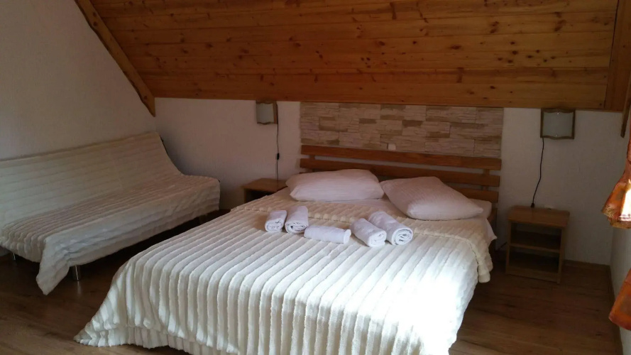 Rustic Inn River 2