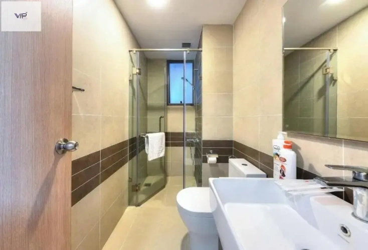 3 Bedrooms Luxury Apartment with city view