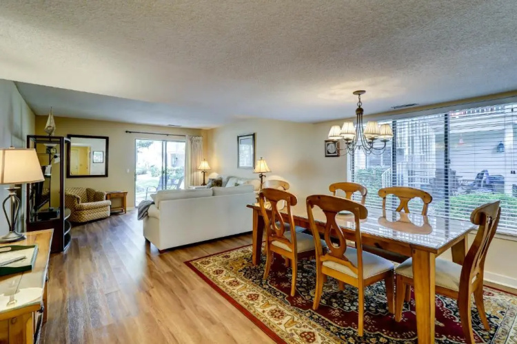 82 Courtside 2 BR Forest Beach Condo