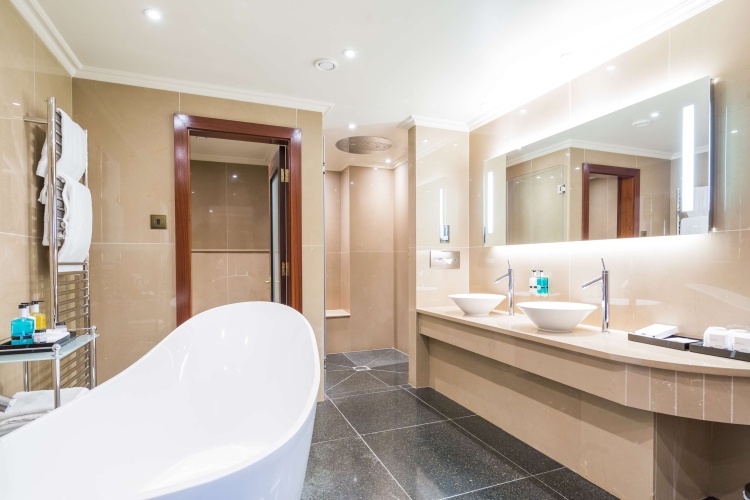 Radisson Blu Edwardian Heathrow Hotel & Conference Centre, London photo 10