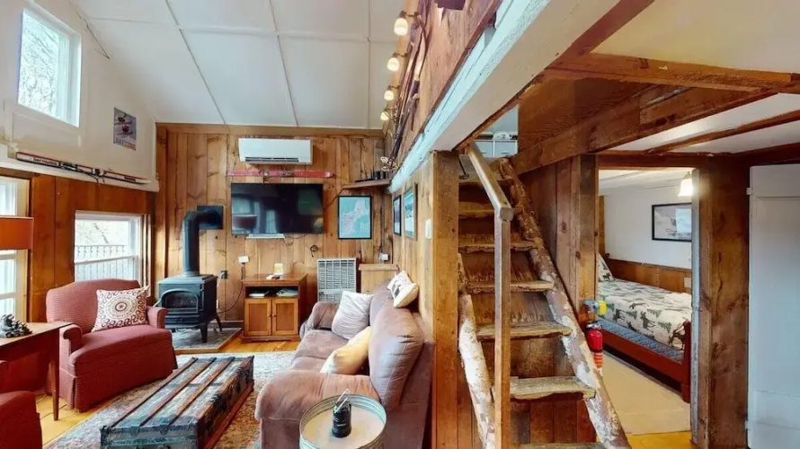 Pond View Cabin