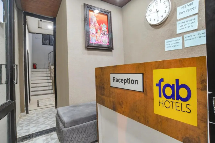 FabHotel Devs Inn