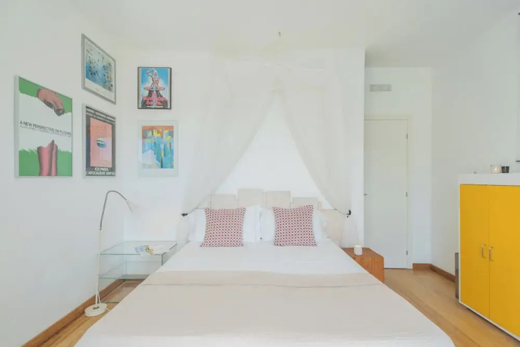 Casa Corbu by Rent all Como