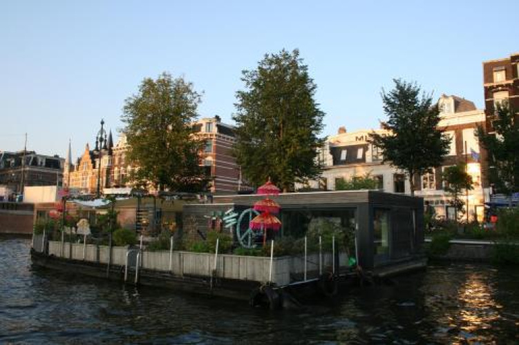 Houseboat Ark van Amstel