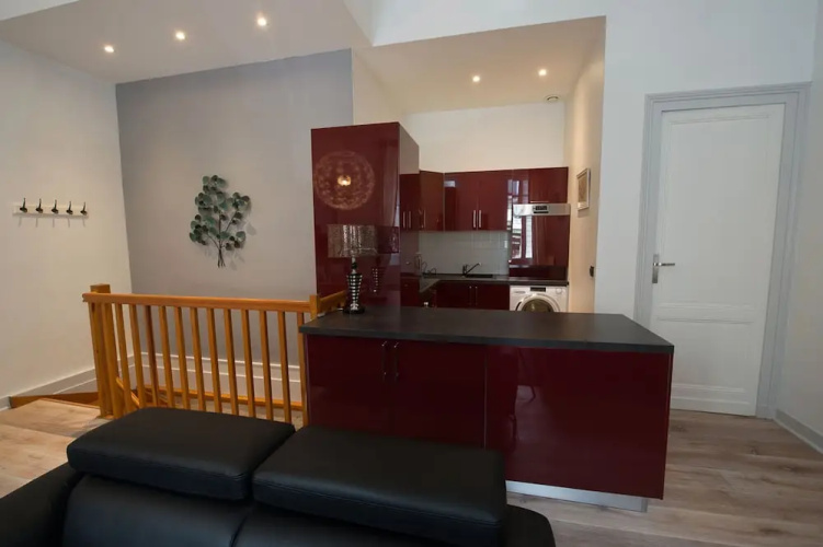 Design Smart Flat Bordeaux