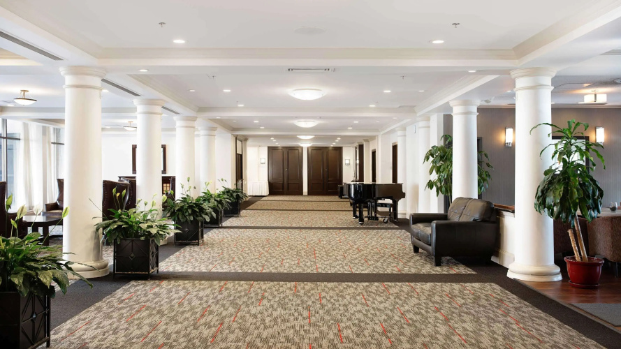 Chateau Lacombe Hotel