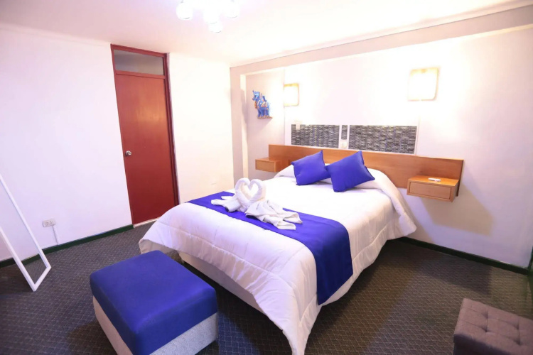 Hotel Sillustani Inn