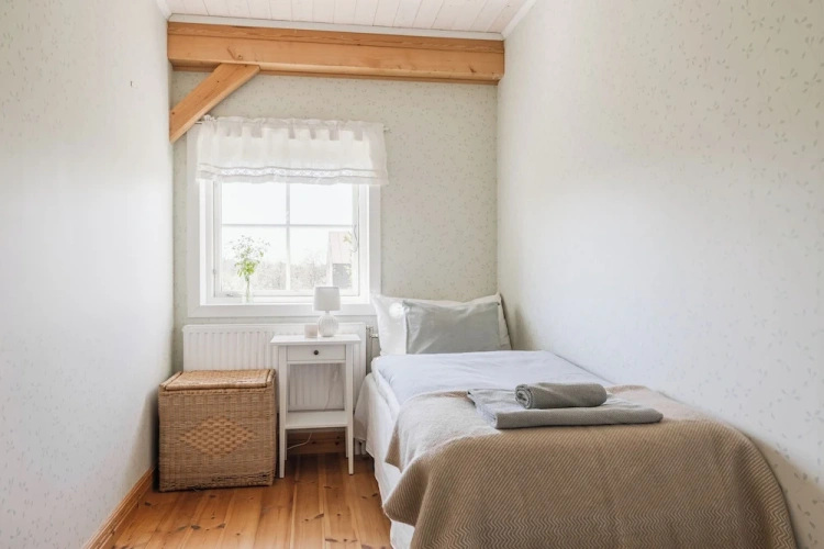 Standard Single room with garden view