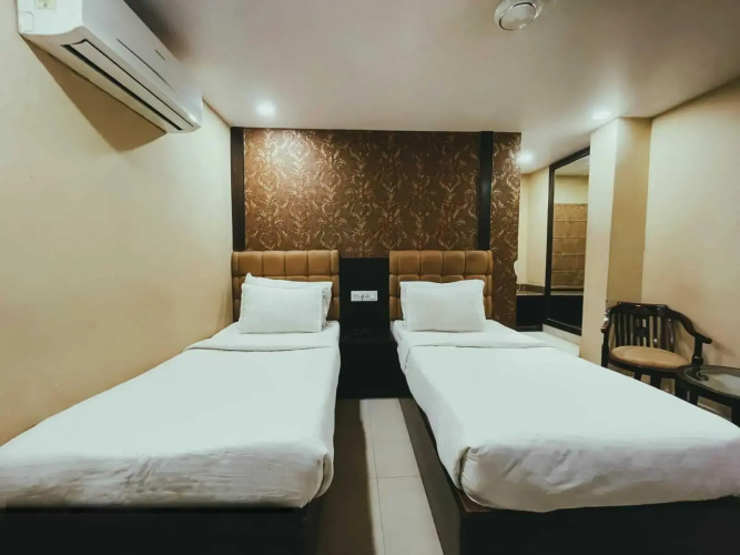 Hotel SLE Residency