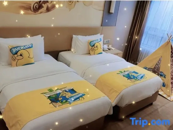 Standard Twin Family room