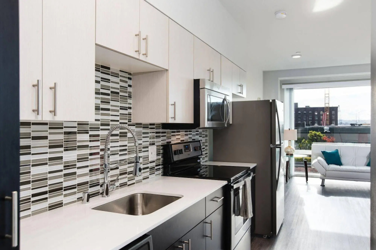 Upscale Apartments in Stadium District