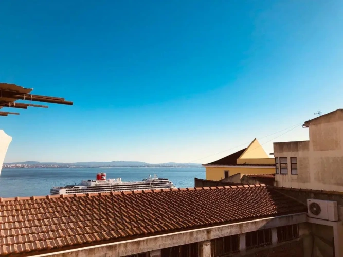 1 Bedroom Apartment with river view