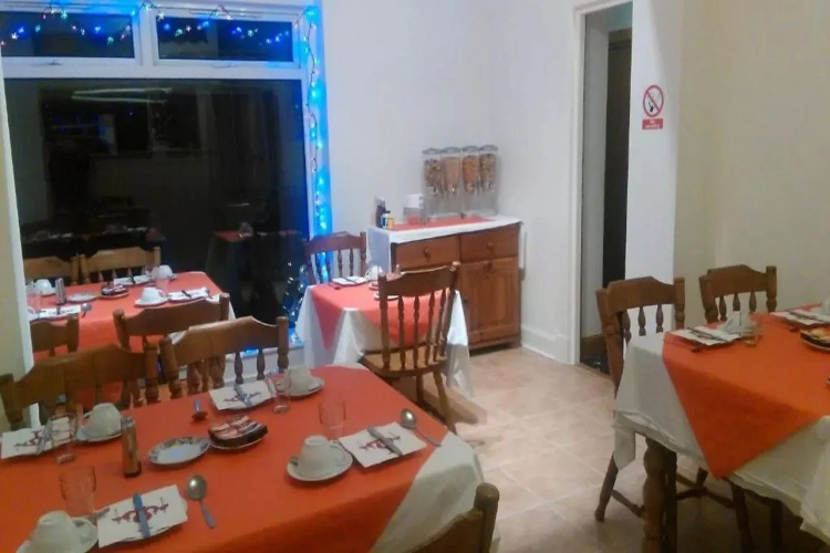 Twin Lions Hotel