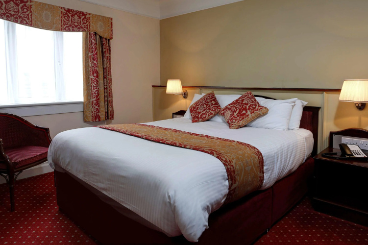 Crewe Arms Hotel