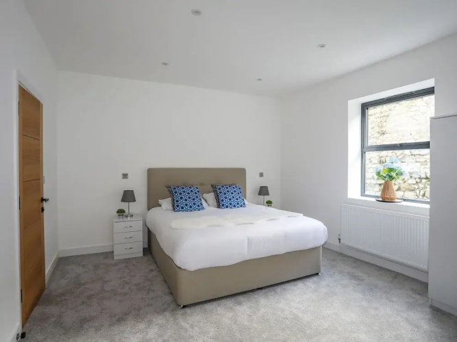 Bryn Min Manton Apartment
