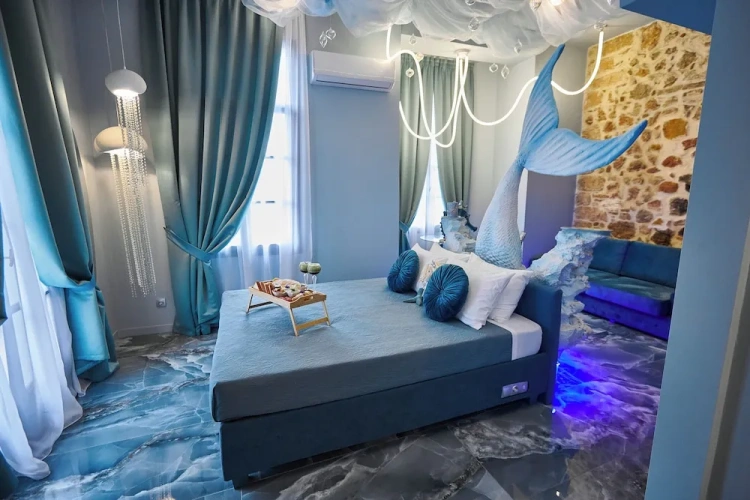 Suite with balcony