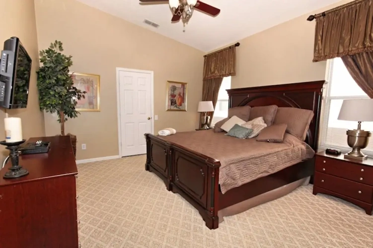 4 Bedrooms Cottage