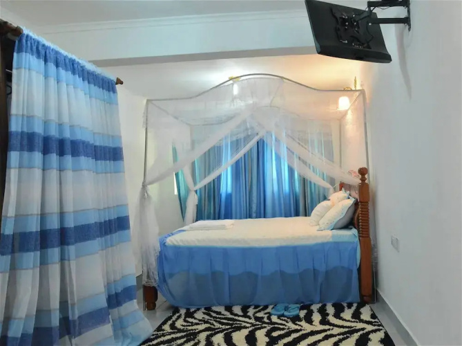 The White Resort Athiriver