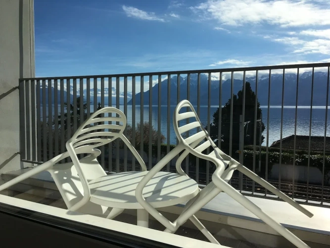 Standard Twin room with balcony and with lake view