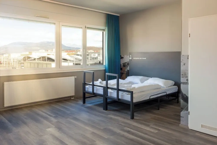 Twin room