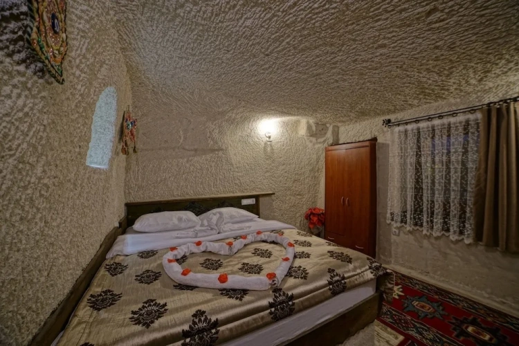 Economy Cave Double room
