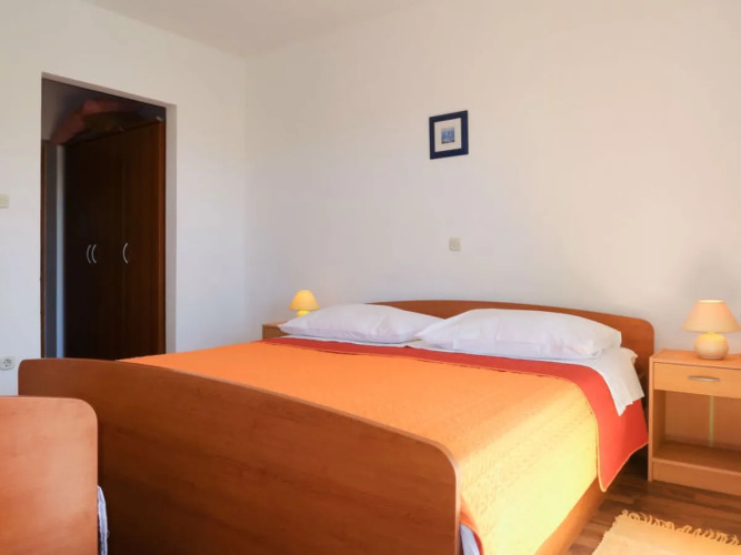 Apartment Dora Spiez 39648
