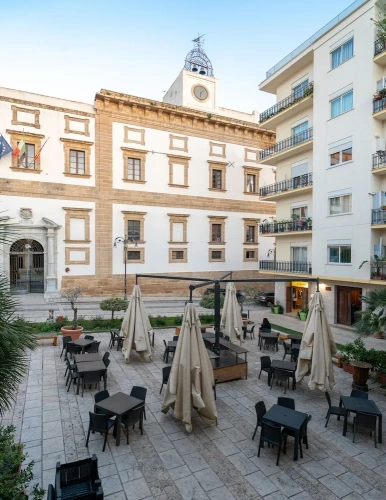 1 Bedroom Superior Triple room with city view