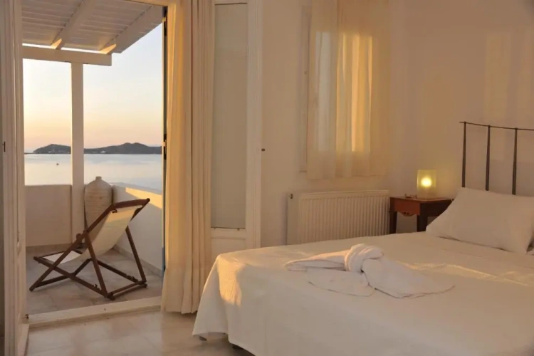 2 Bedrooms Apartment with sea view