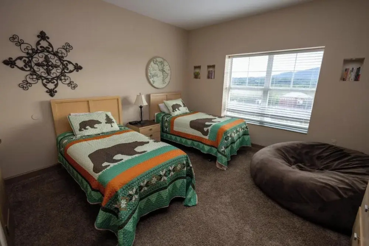 Mountain View Condo 1501