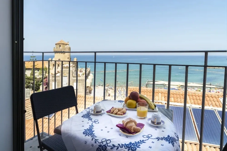 Standard Double room with balcony and with sea view