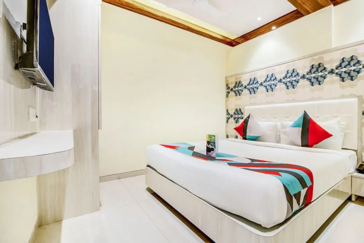 Fabhotel Saim Pride
