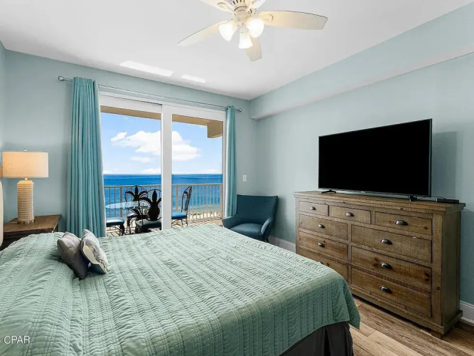 Laketown Wharf 1523