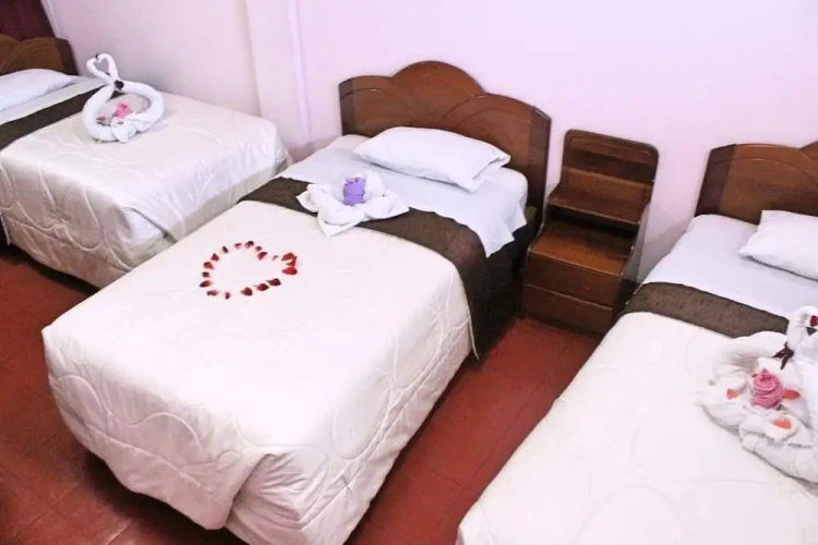 Standard Triple room