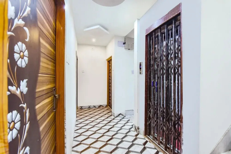 Fabhotel Amar Raj Regency