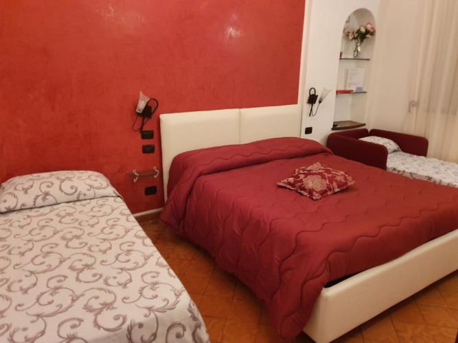 Deluxe Quadruple room
