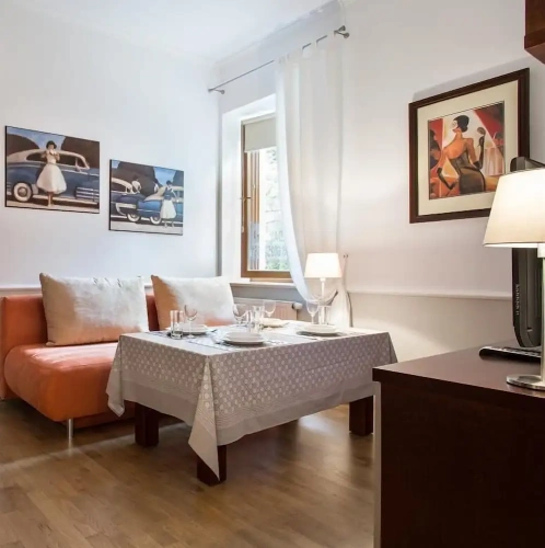 1 Bedroom Apartment