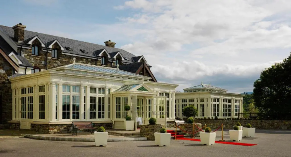 Heights Hotel