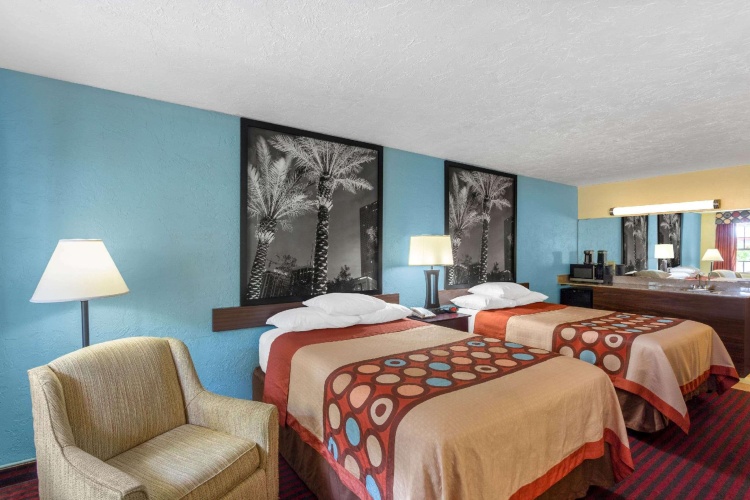 Standard Quadruple room
